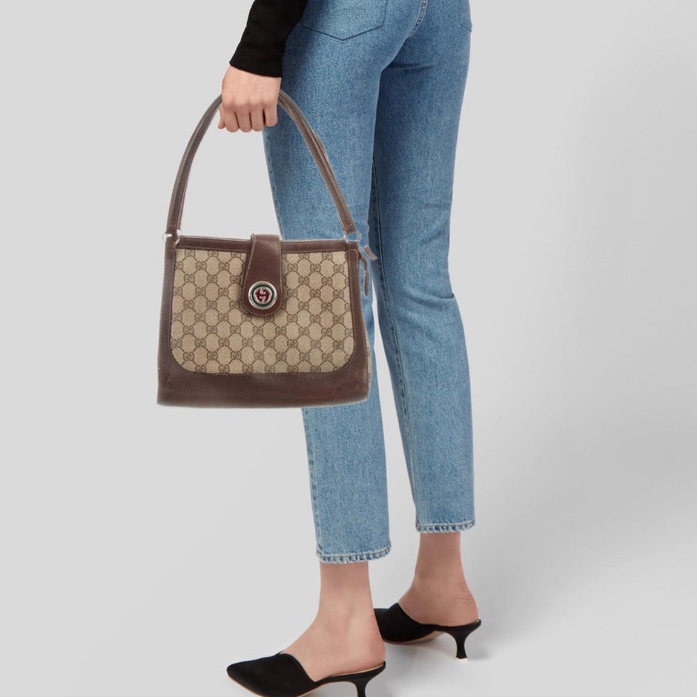 Gucci Vintage GG Shoulder Bag. Great Condition!